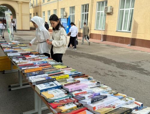 “G’AFUR G’ULOM NOMIDAGI NASHRIYOT-MATBAA IIJODIY UYI” NING NAVBATDAGI KITOBLAR YARMARKASI